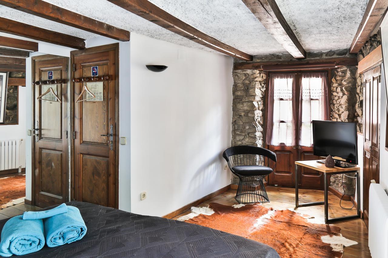 Hostal Cisco De Sans Andorra la Vella Exterior foto